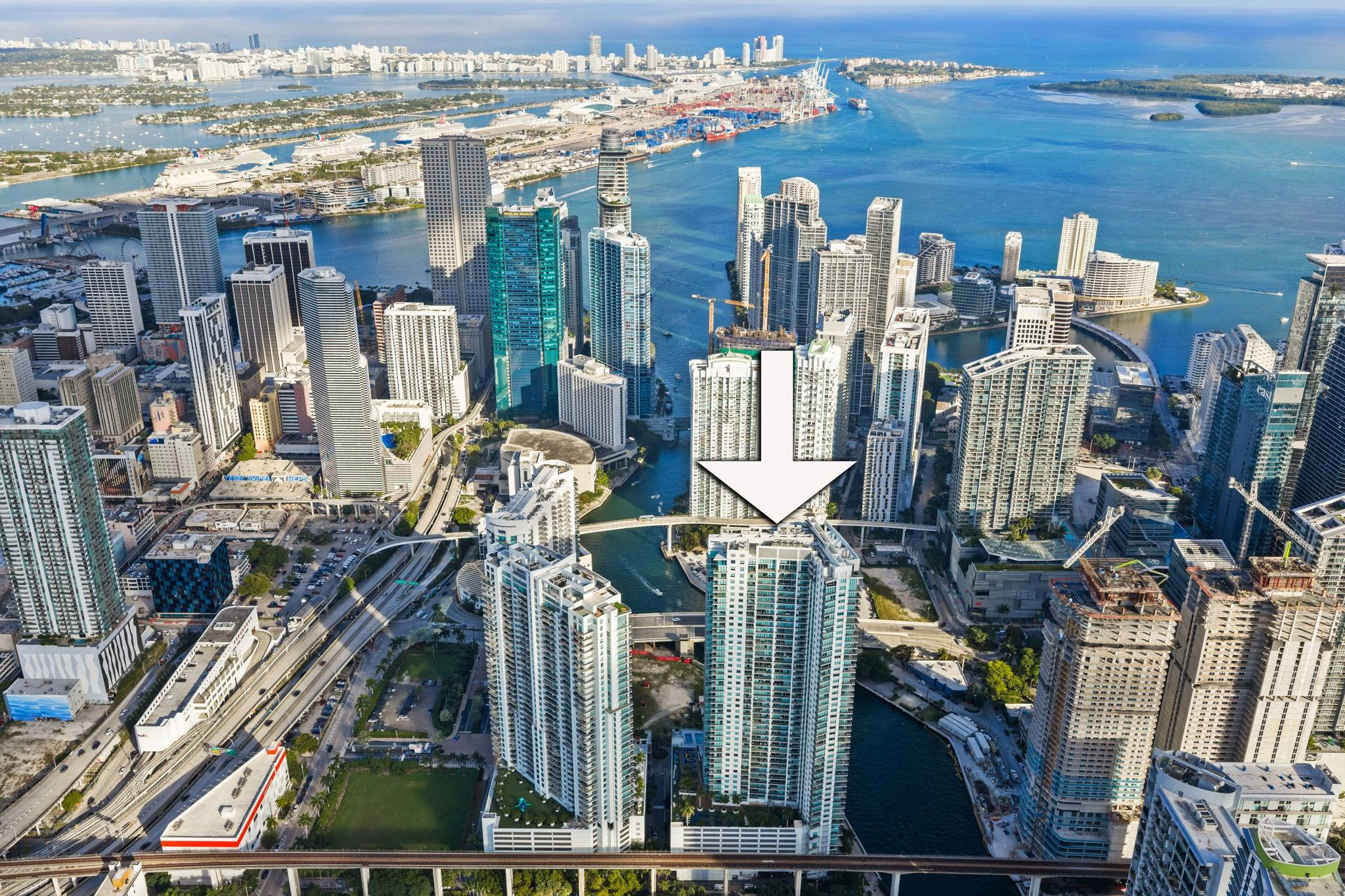 92 SW 3rd #1807, Miami FL 33130