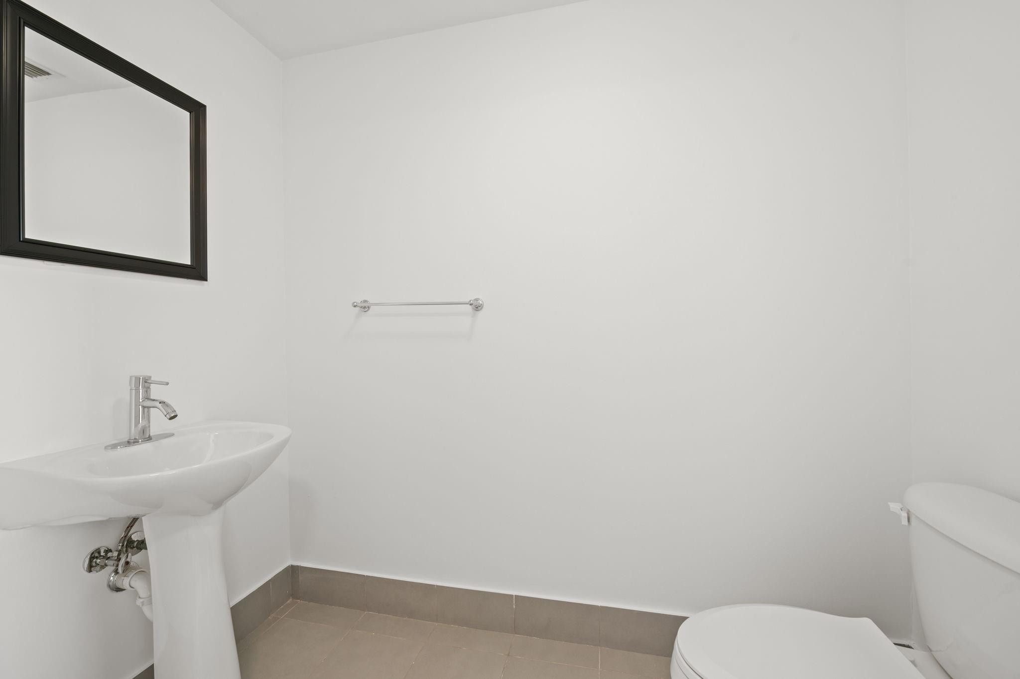 92 SW 3rd #1807, Miami FL 33130