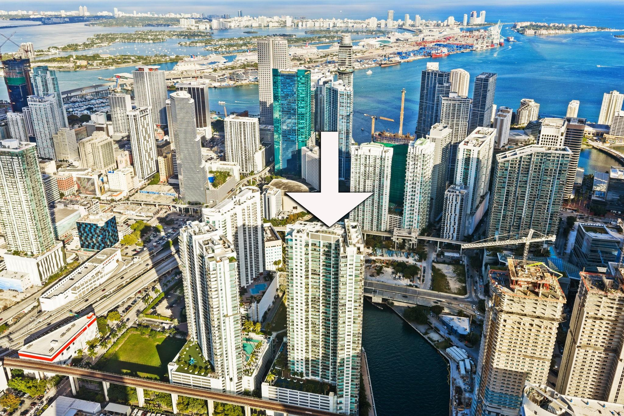 92 SW 3rd #1807, Miami FL 33130