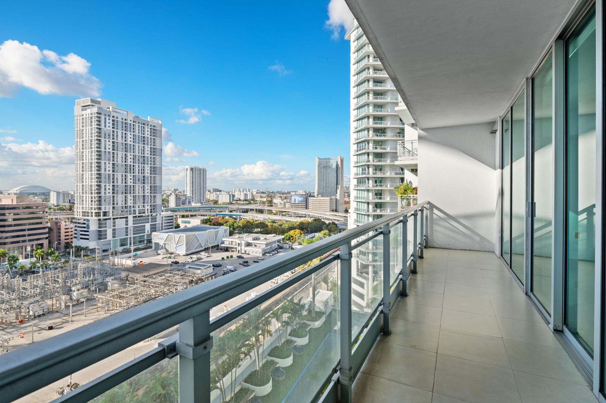 92 SW 3rd #1807, Miami FL 33130