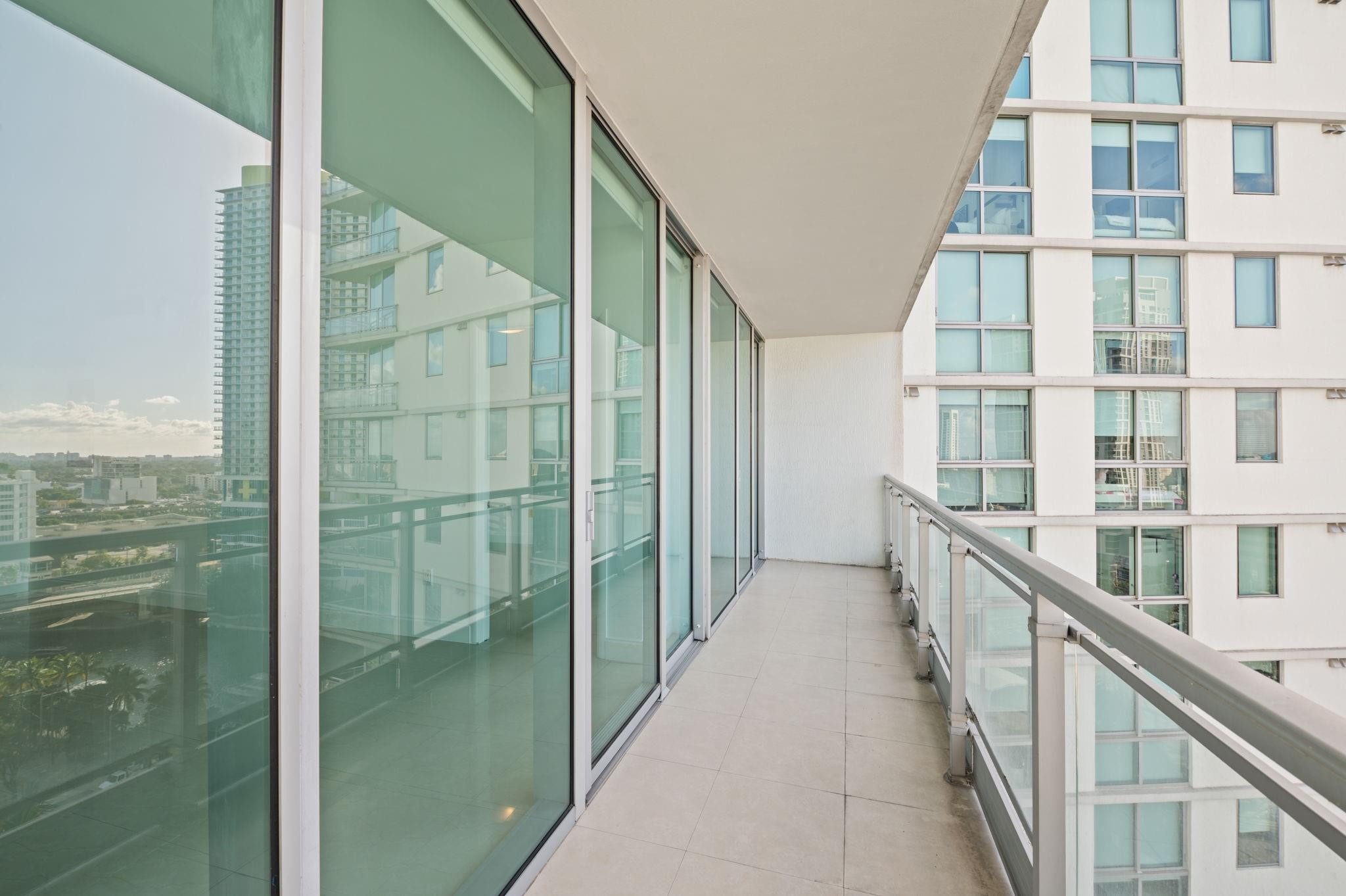 92 SW 3rd #1807, Miami FL 33130