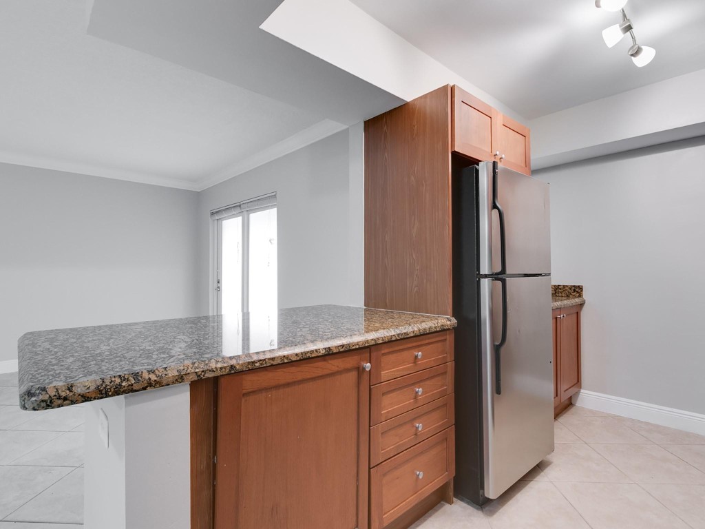 4001 NE 21st #207, Fort Lauderdale FL 33308
