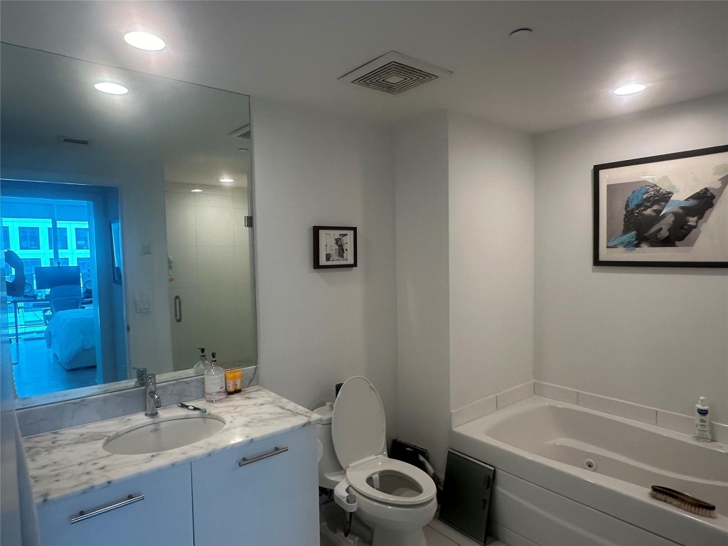 500 Brickell #2308, Miami FL 33131