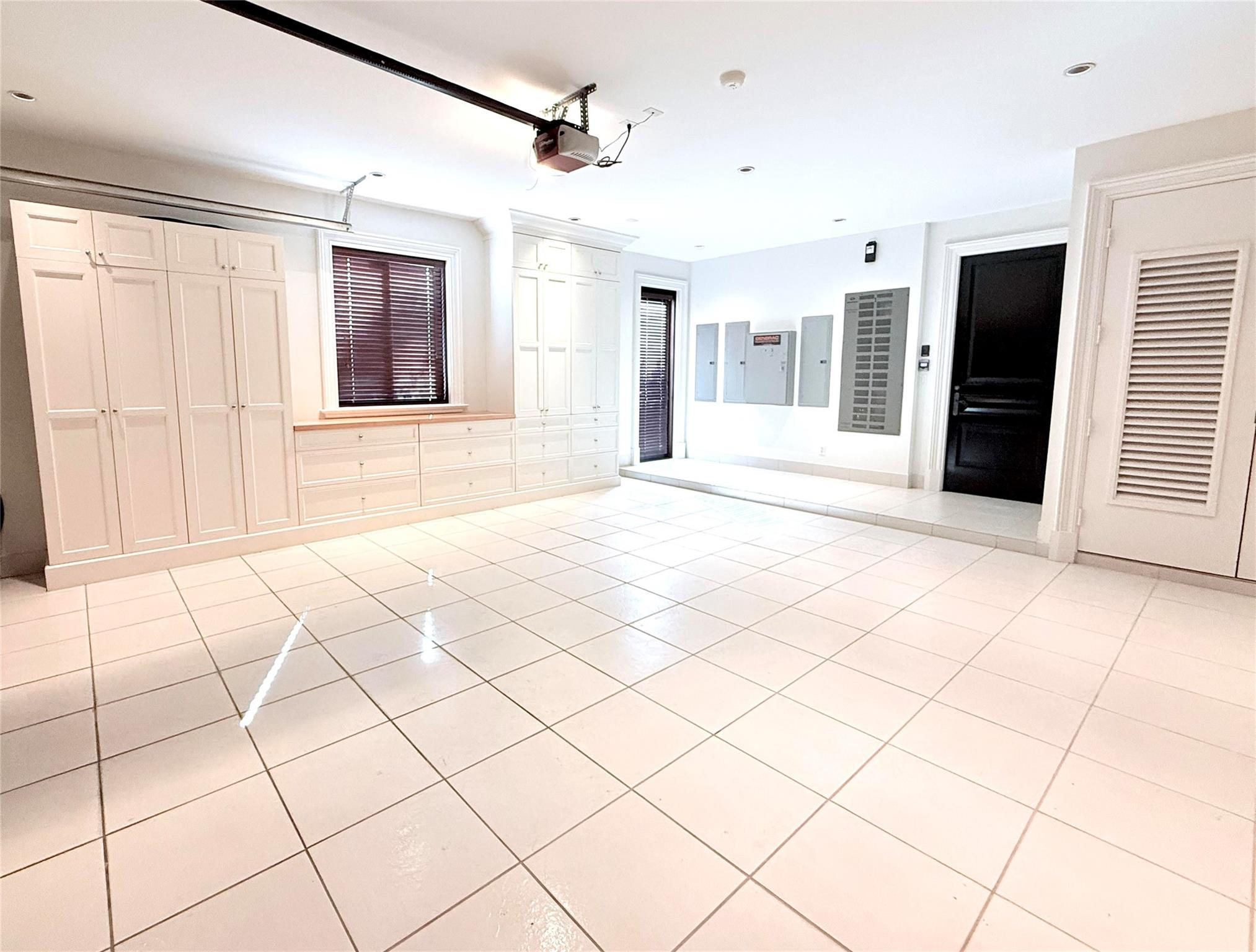 2430 Del Lago, Fort Lauderdale FL 33316