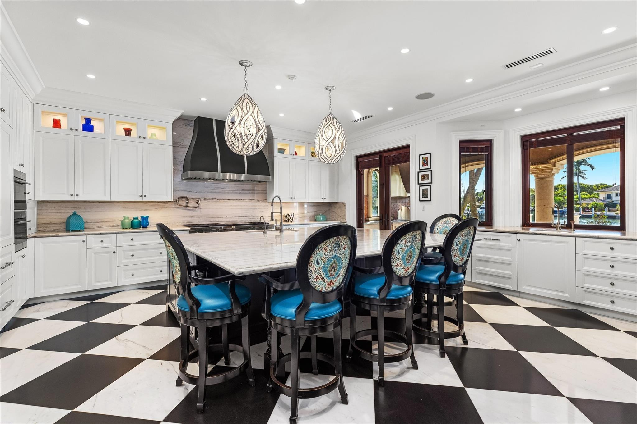 2430 Del Lago, Fort Lauderdale FL 33316