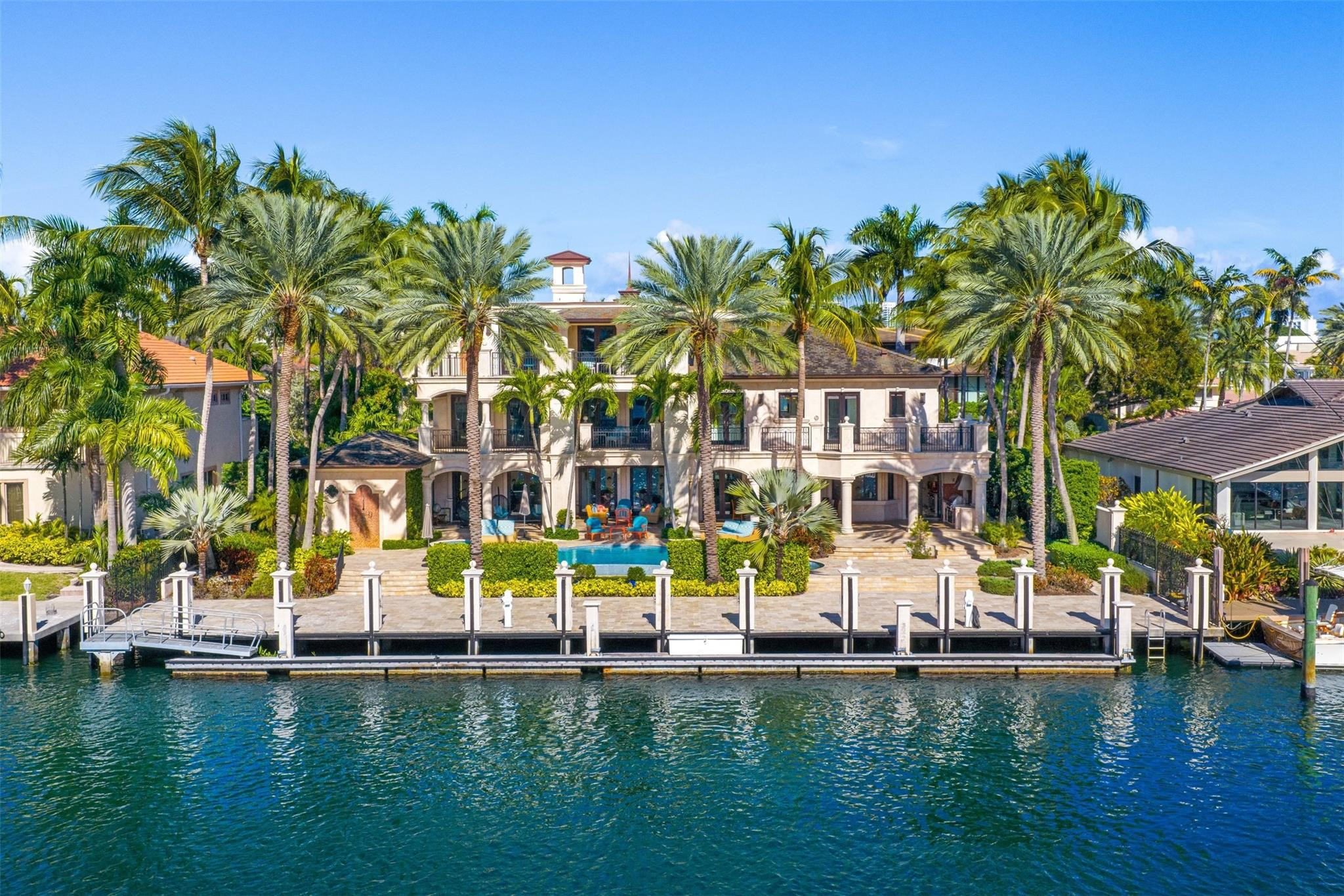 2430 Del Lago, Fort Lauderdale FL 33316