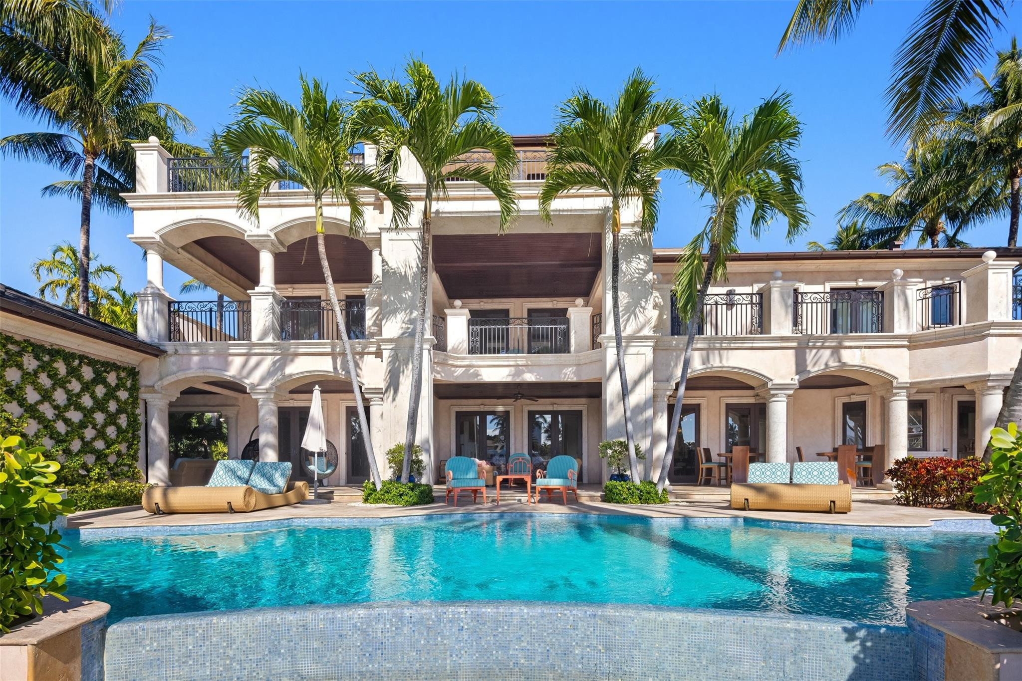 2430 Del Lago, Fort Lauderdale FL 33316