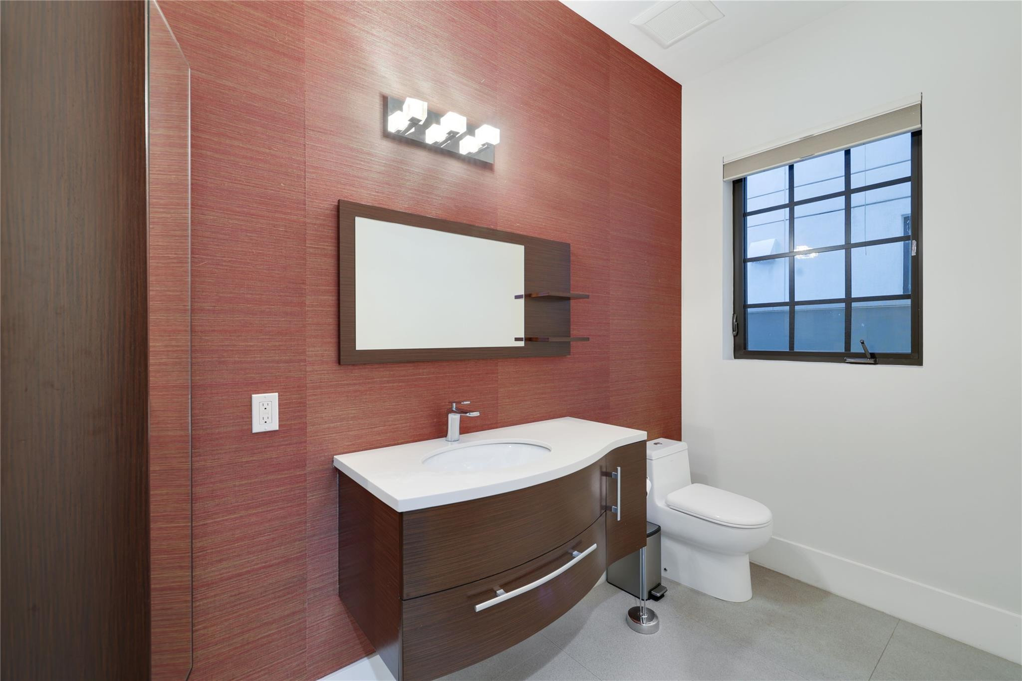 1404 SE 2nd, Fort Lauderdale FL 33301