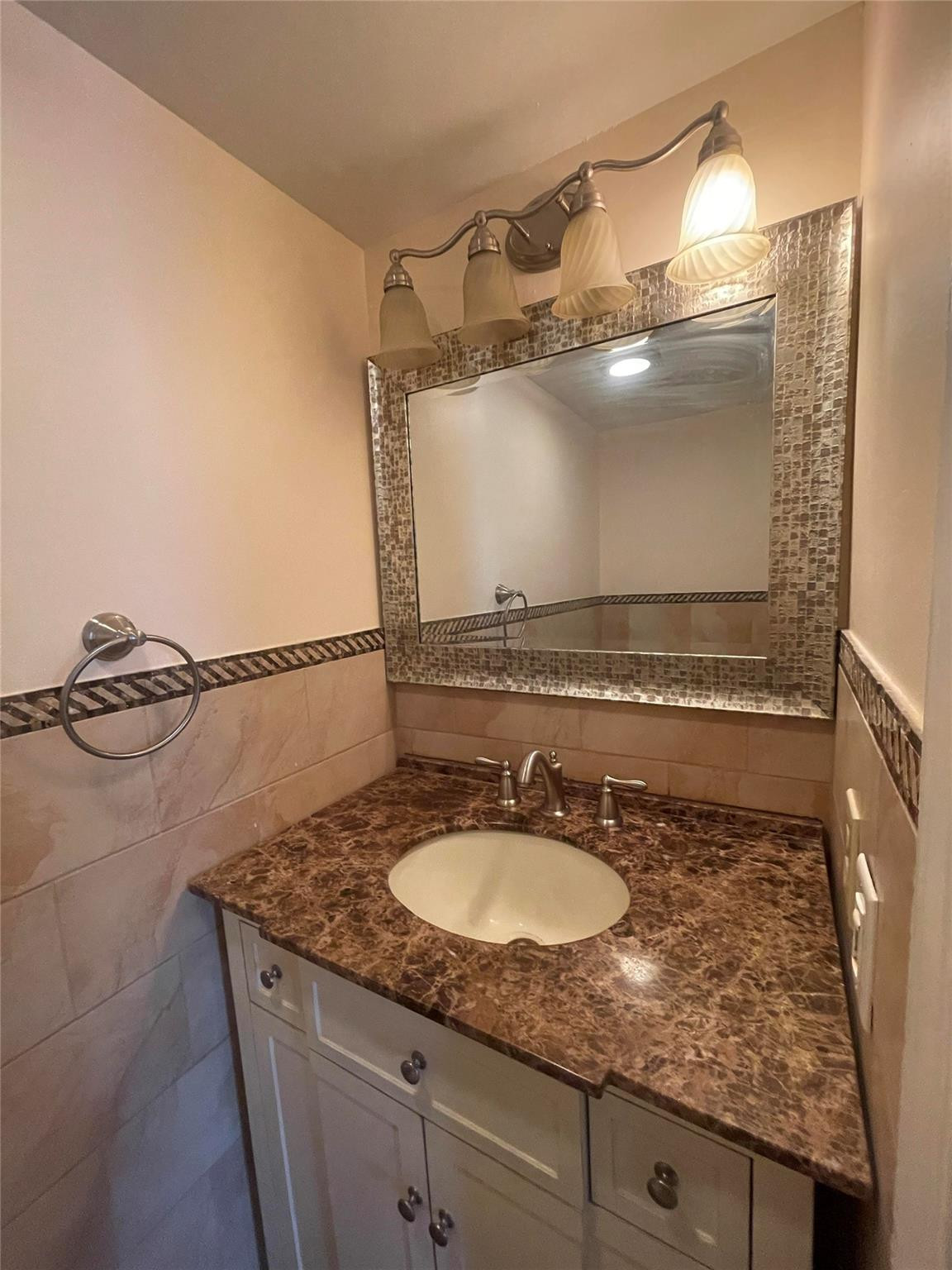 6407 Bay Club #Apt 1, Fort Lauderdale FL 33308