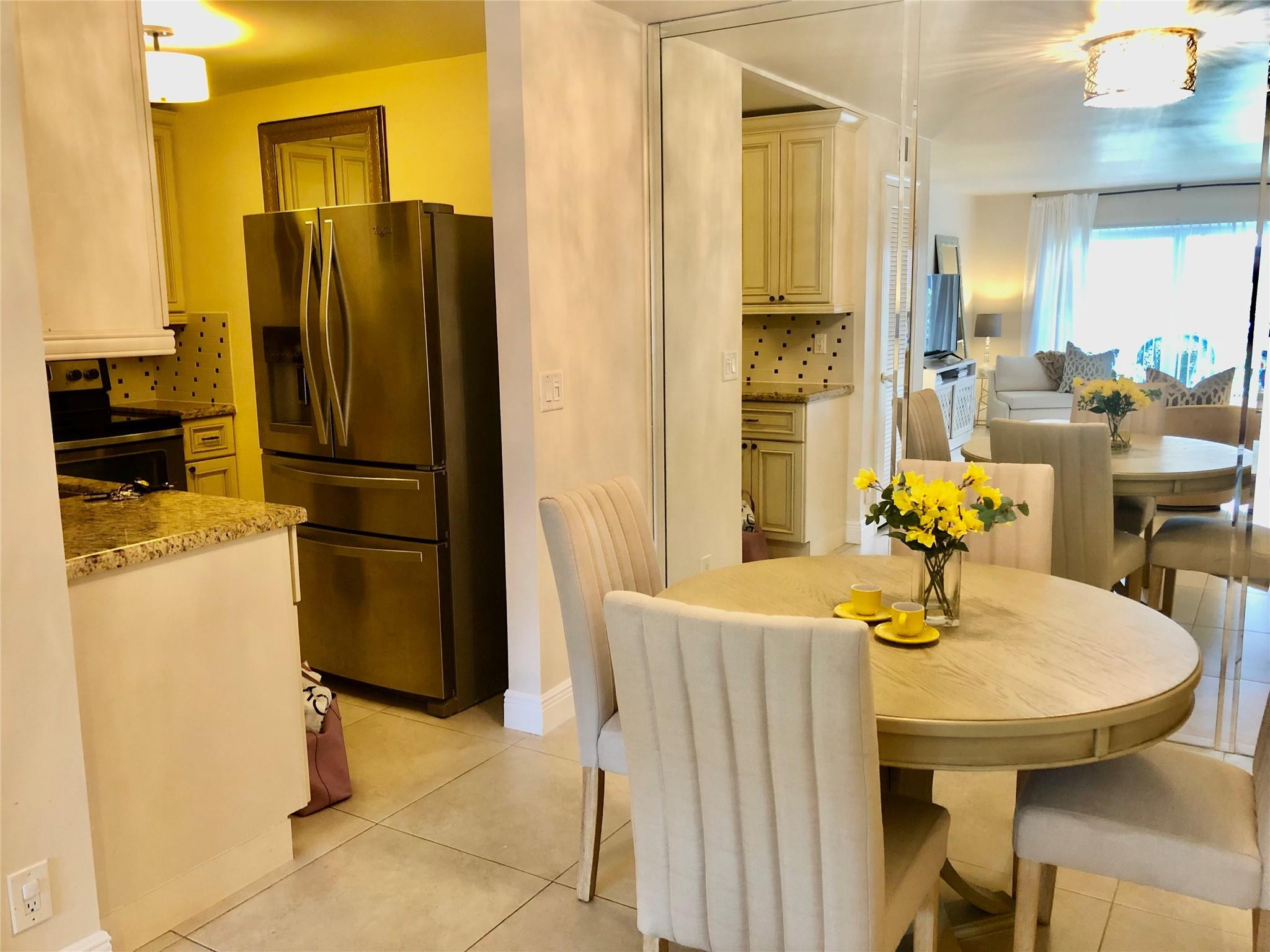 6407 Bay Club #Apt 1, Fort Lauderdale FL 33308