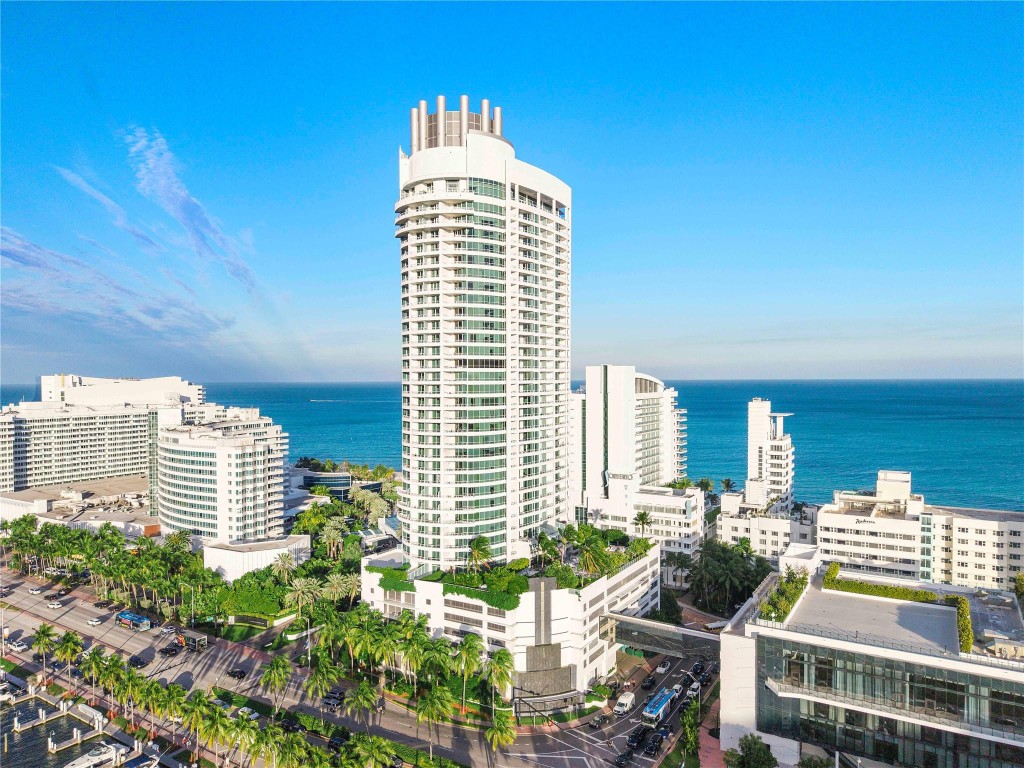 4401 Collins #2701, Miami Beach FL 33140