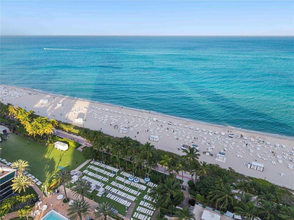 4401 Collins #2701, Miami Beach FL 33140