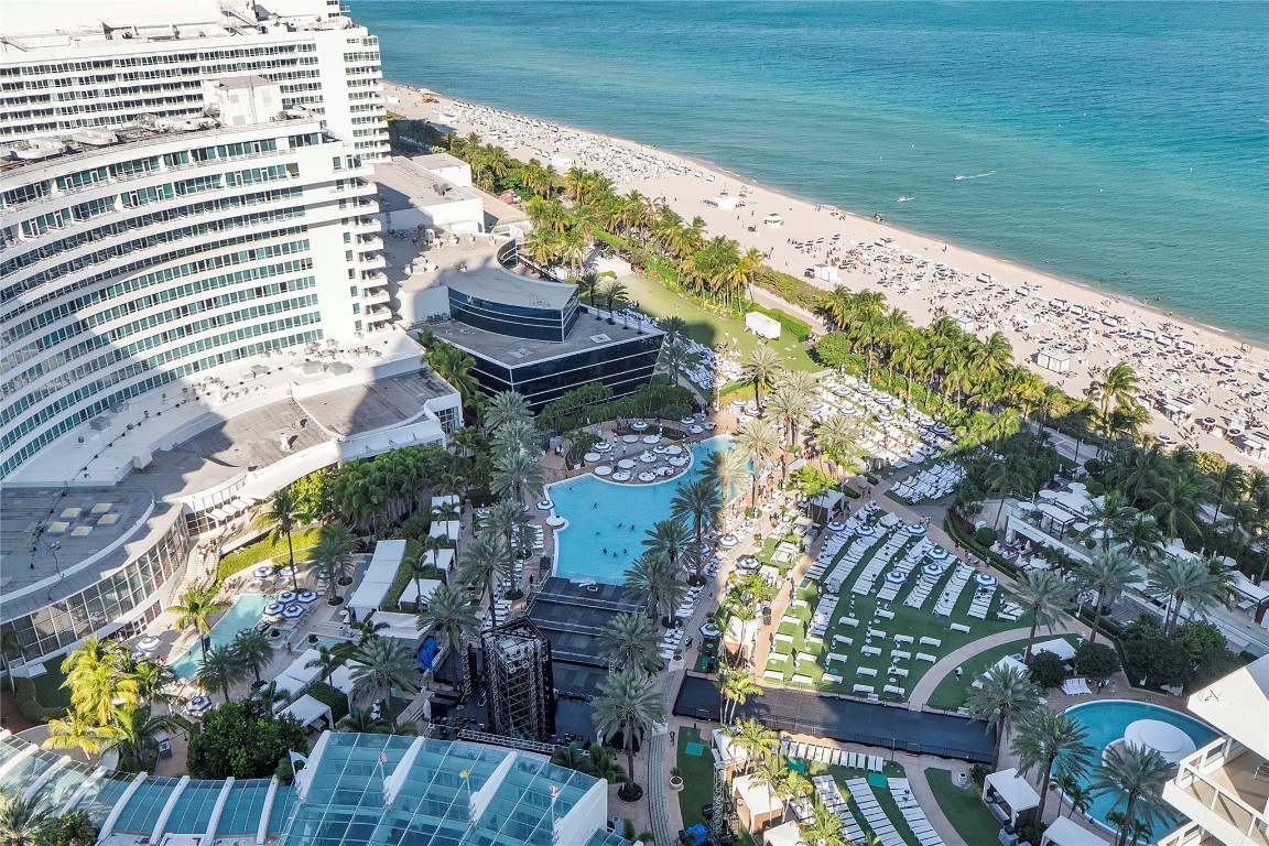 4401 Collins #2701, Miami Beach FL 33140