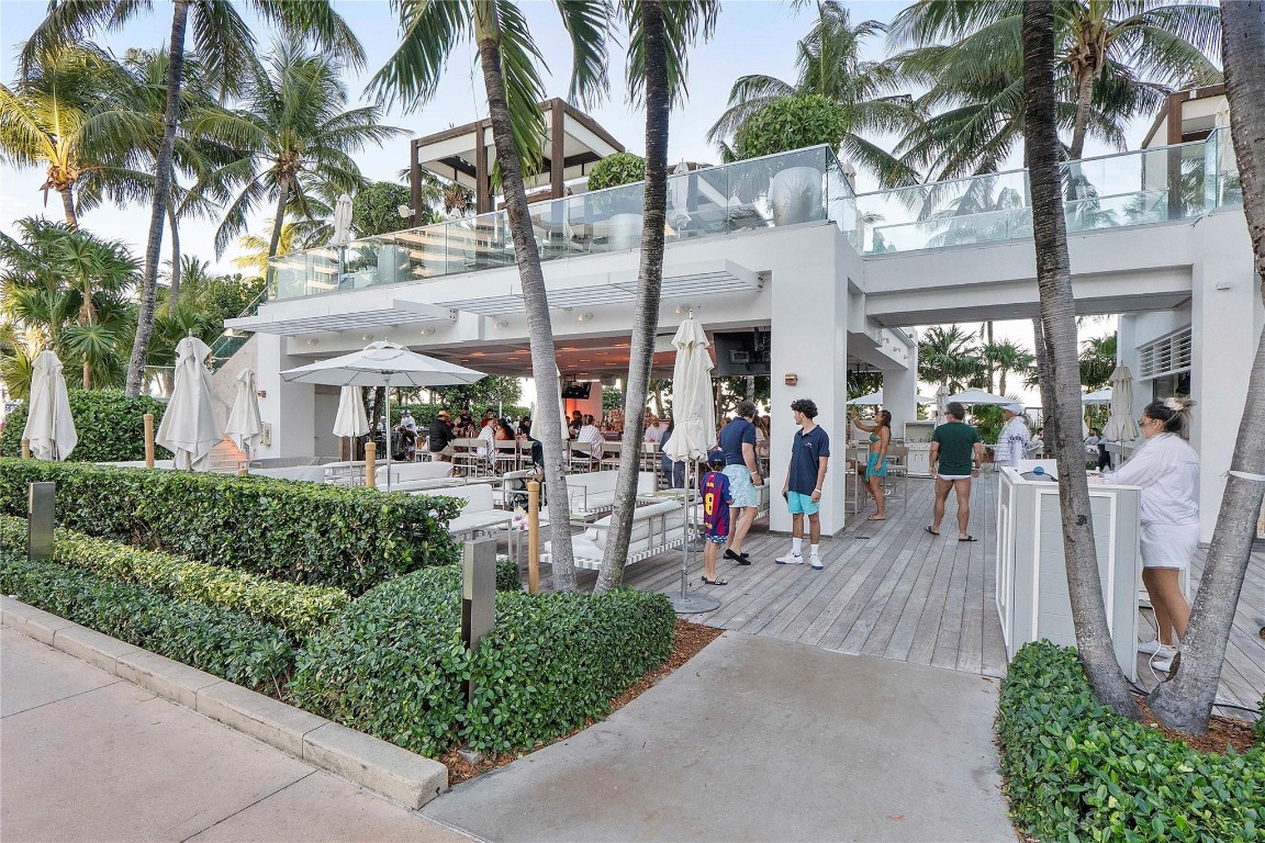 4401 Collins #2701, Miami Beach FL 33140