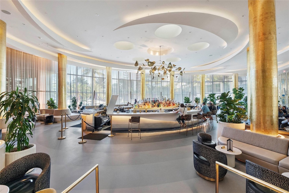 4401 Collins #2701, Miami Beach FL 33140
