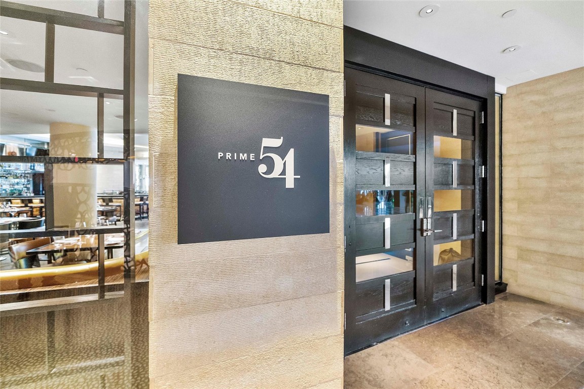 4401 Collins #2701, Miami Beach FL 33140