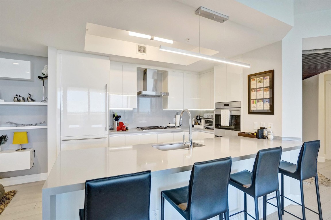 1180 N Federal #804, Fort Lauderdale FL 33304