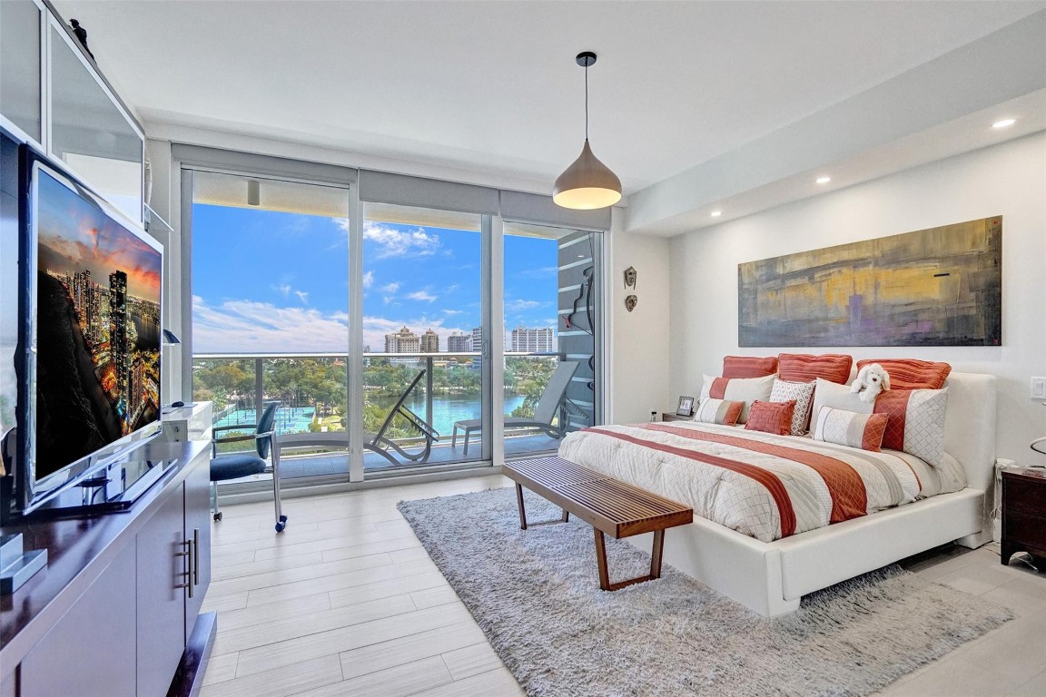 1180 N Federal #804, Fort Lauderdale FL 33304