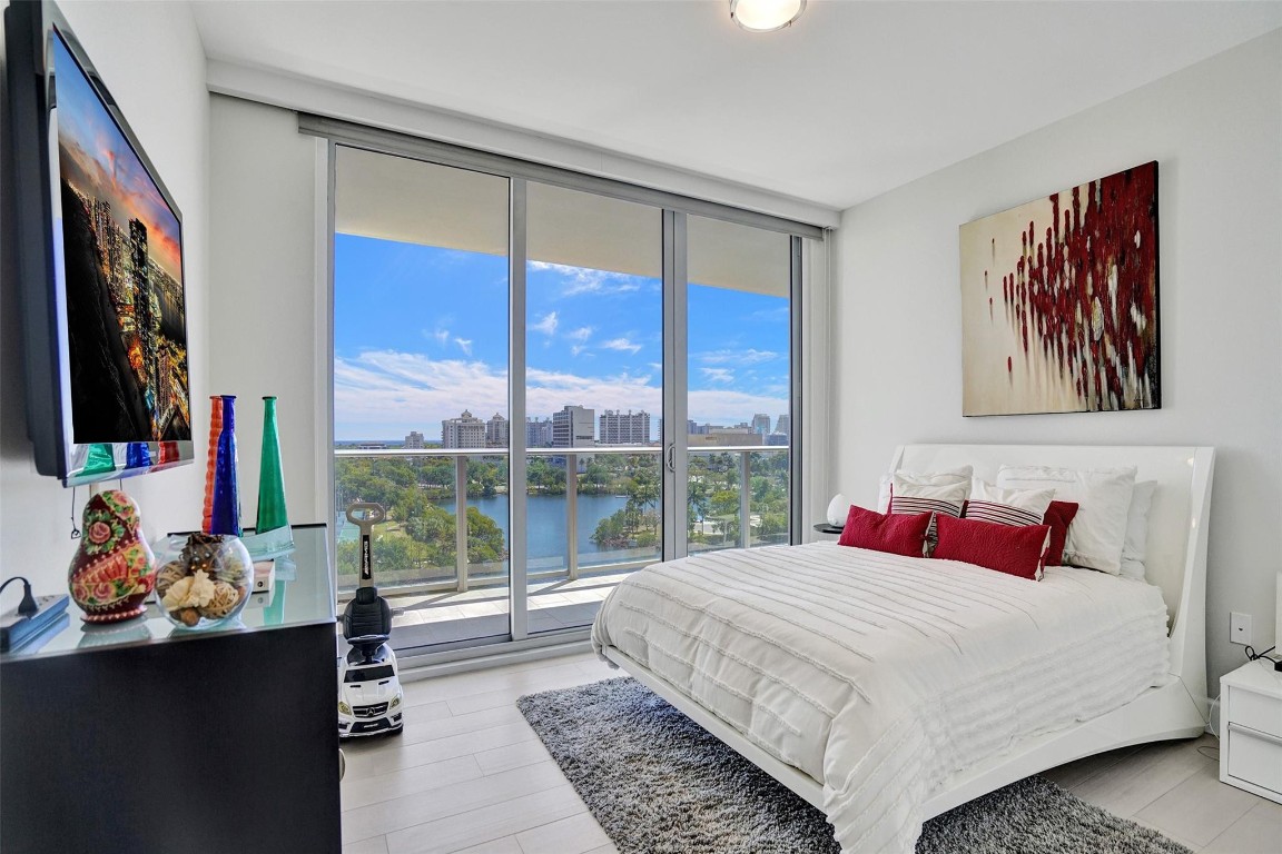 1180 N Federal #804, Fort Lauderdale FL 33304