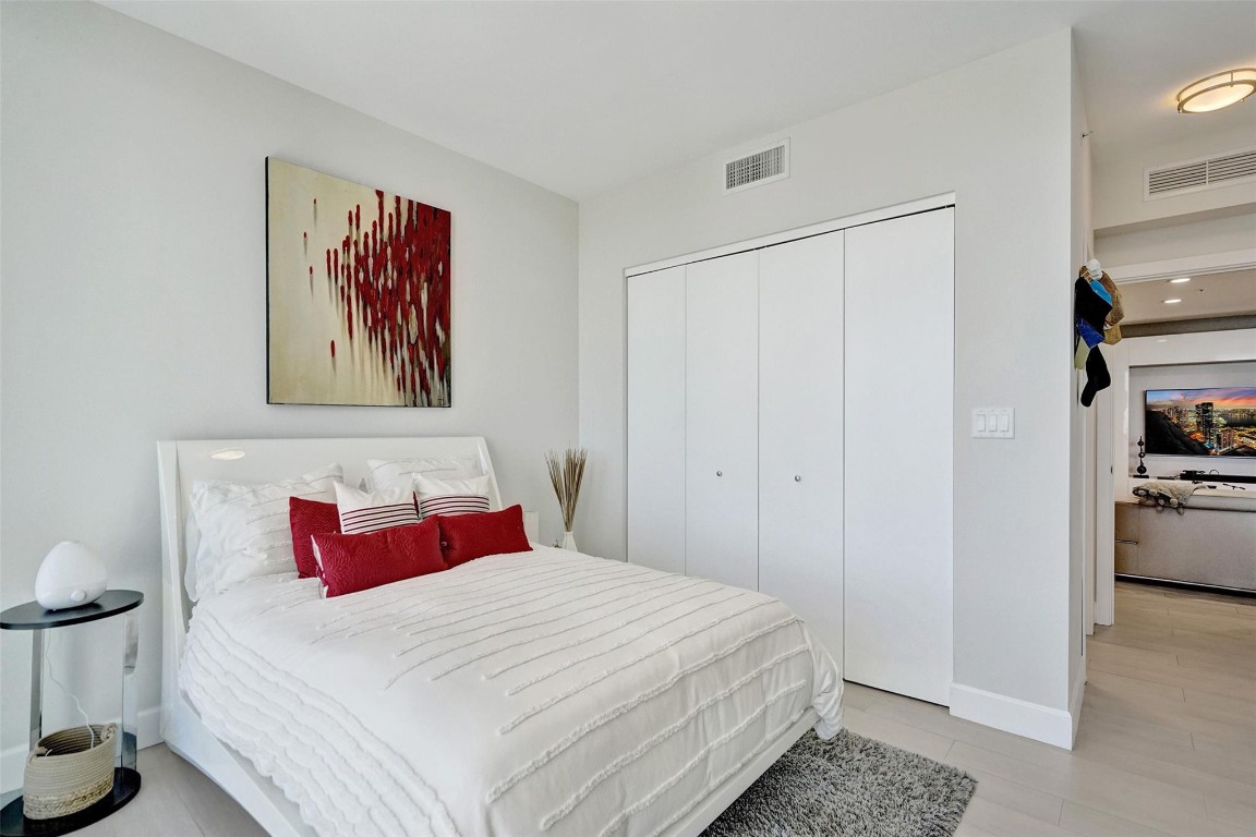 1180 N Federal #804, Fort Lauderdale FL 33304
