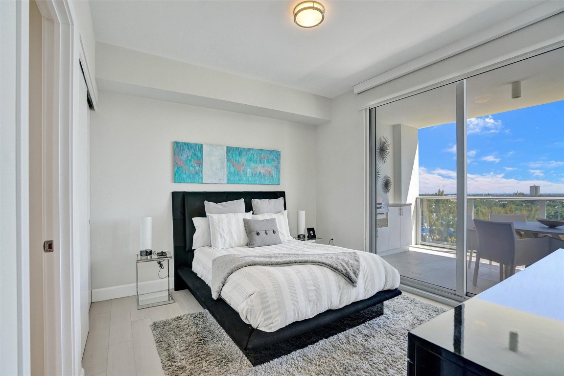 1180 N Federal #804, Fort Lauderdale FL 33304