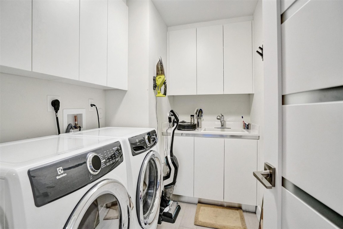 1180 N Federal #804, Fort Lauderdale FL 33304