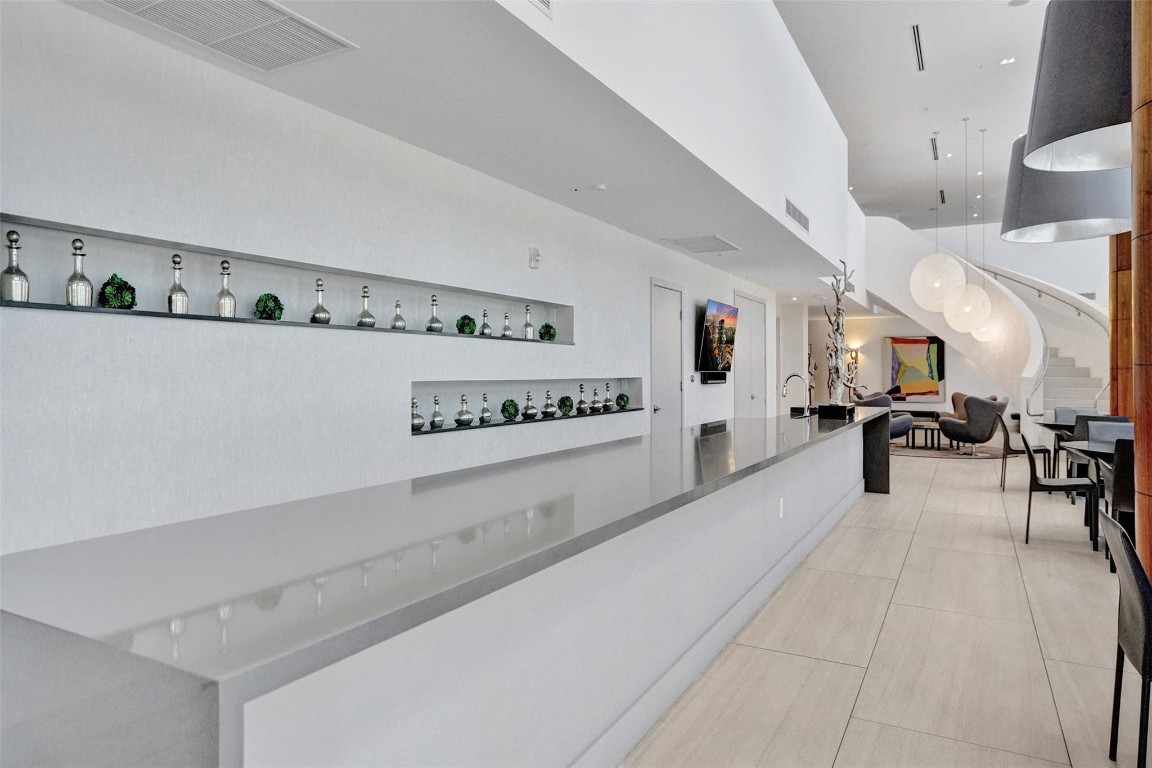 1180 N Federal #804, Fort Lauderdale FL 33304