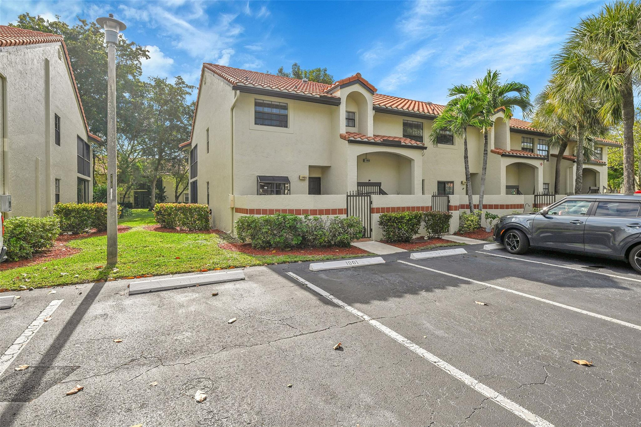 1901 Congressional #1901, Deerfield Beach FL 33442