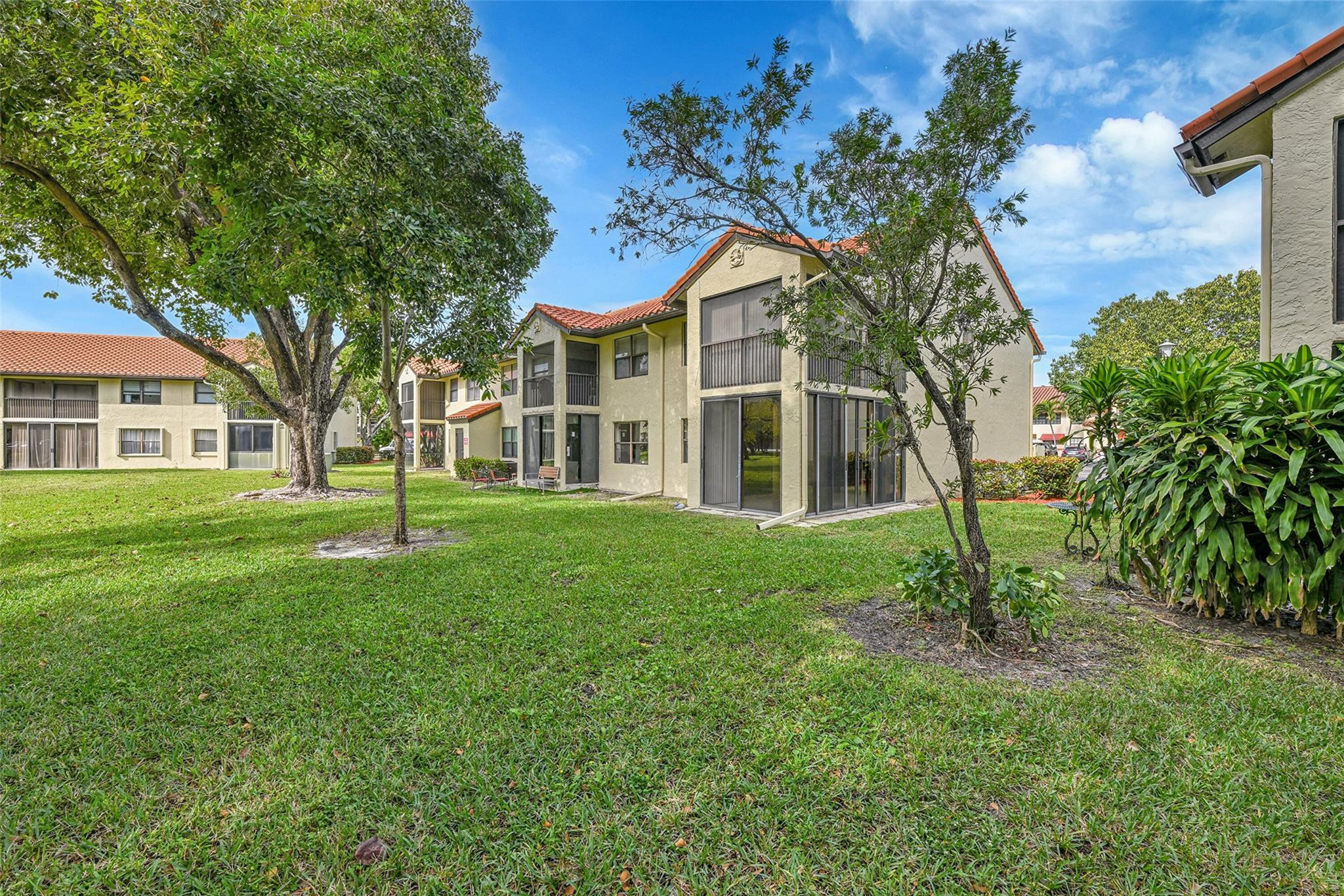 1901 Congressional #1901, Deerfield Beach FL 33442
