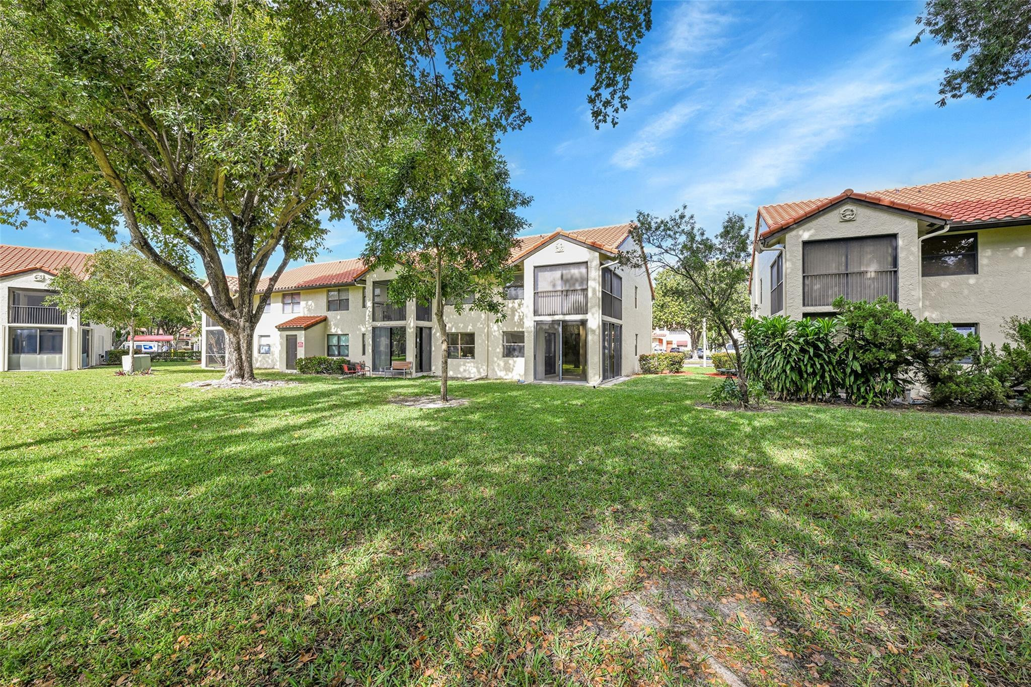 1901 Congressional #1901, Deerfield Beach FL 33442