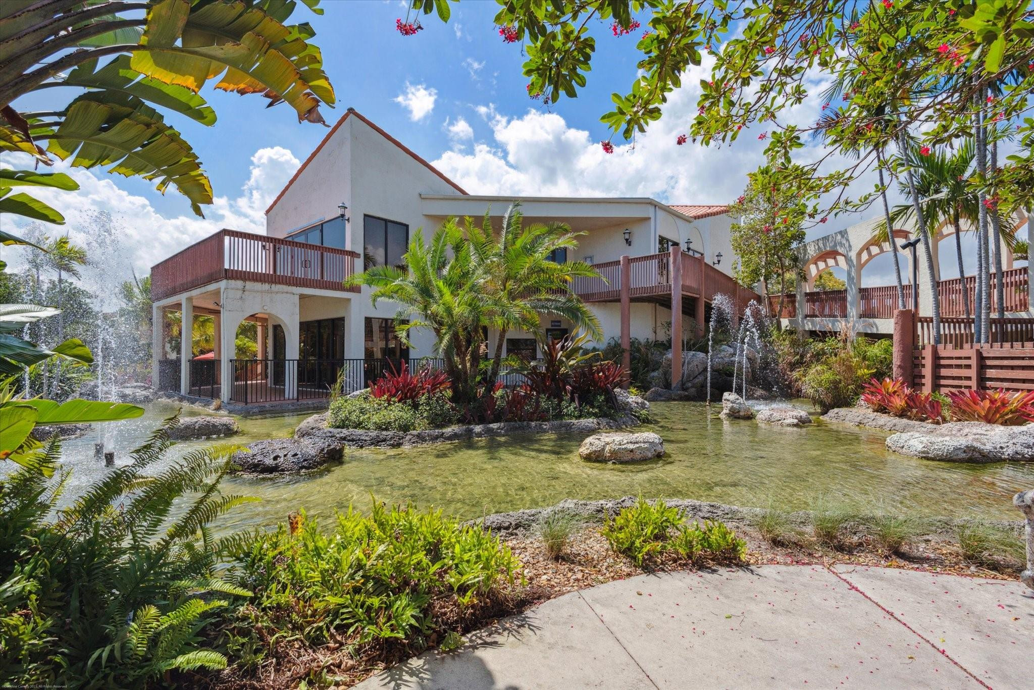1901 Congressional #1901, Deerfield Beach FL 33442