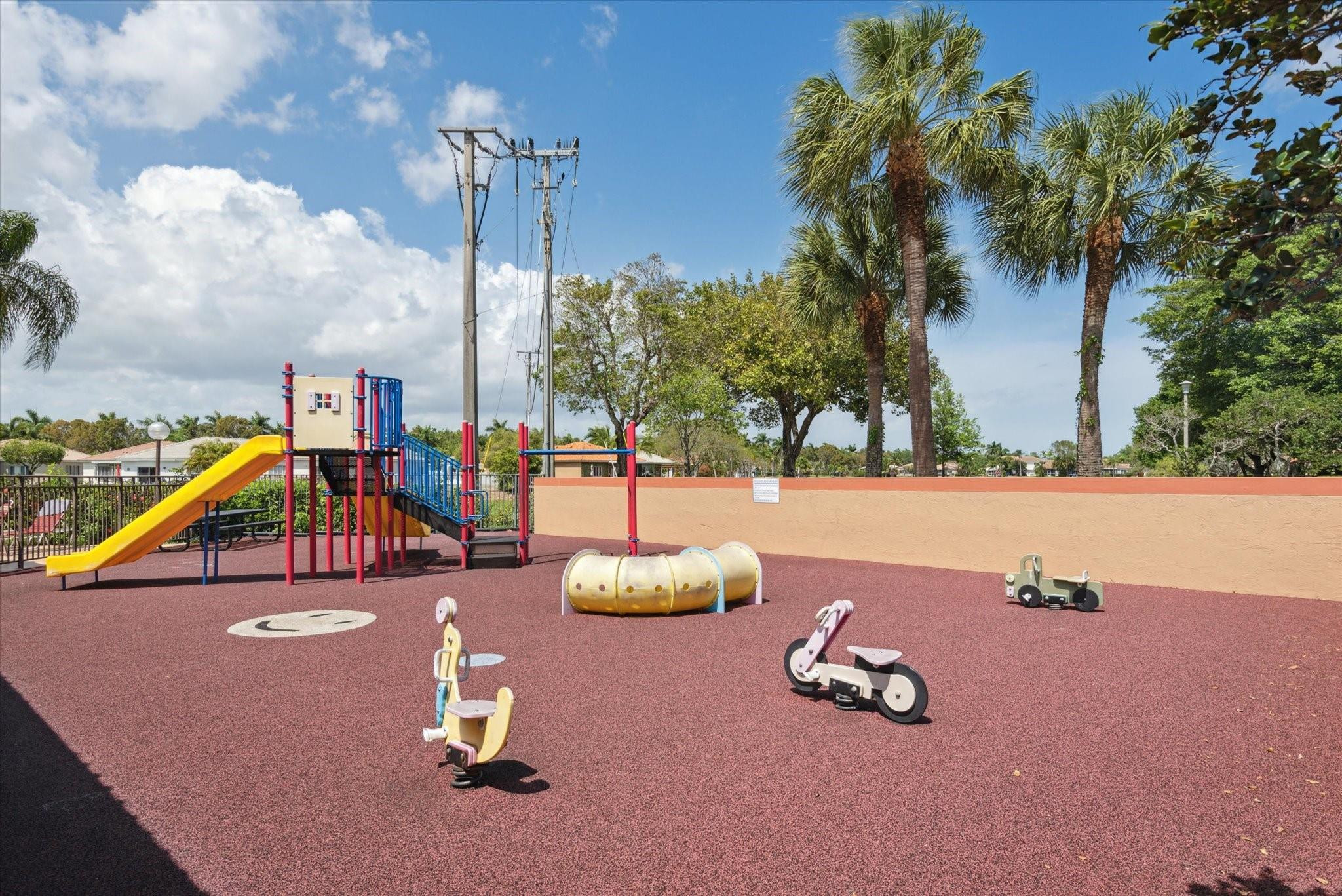 1901 Congressional #1901, Deerfield Beach FL 33442