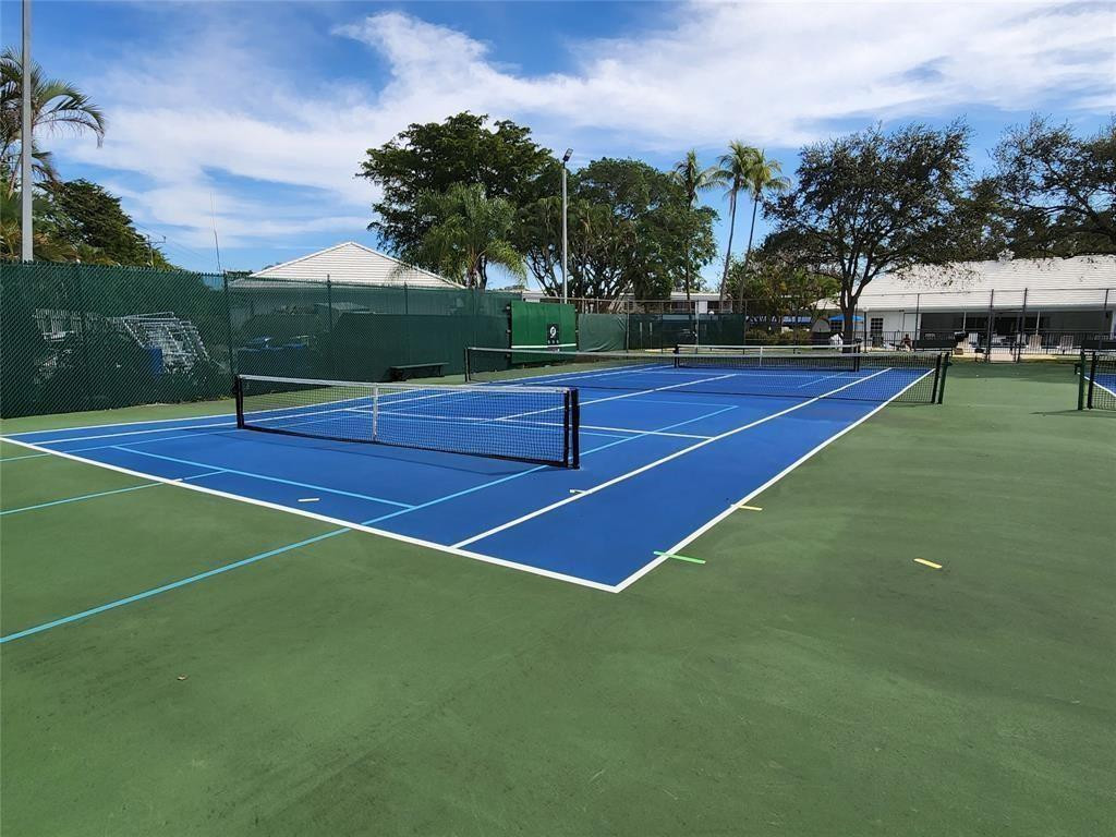 6437 Bay Club #4, Fort Lauderdale FL 33308