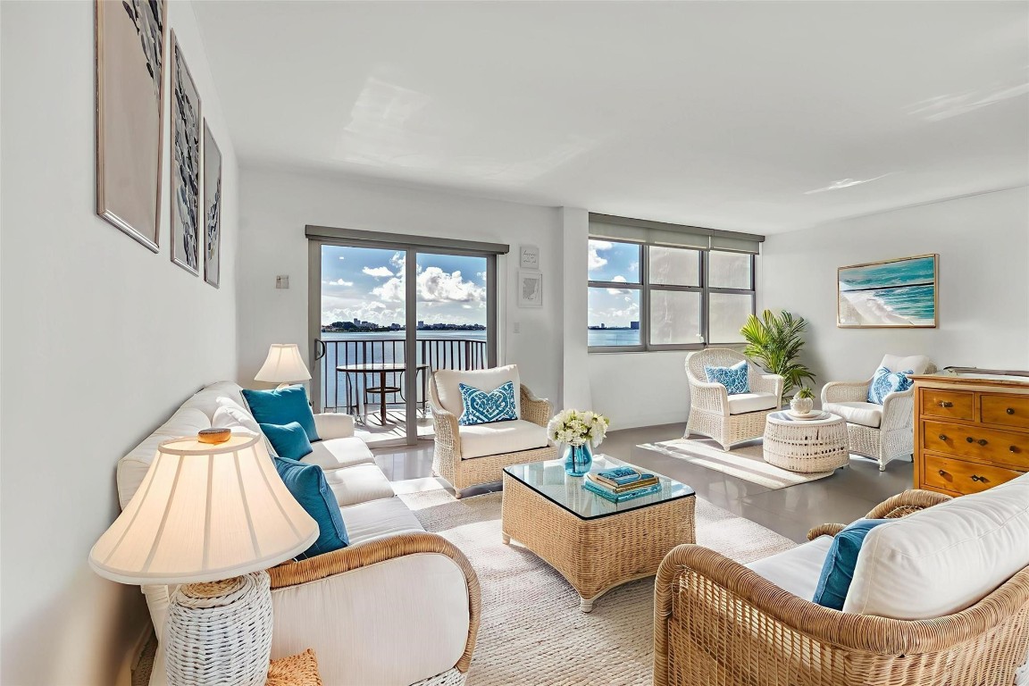 11930 N Bayshore #404, North Miami FL 33181