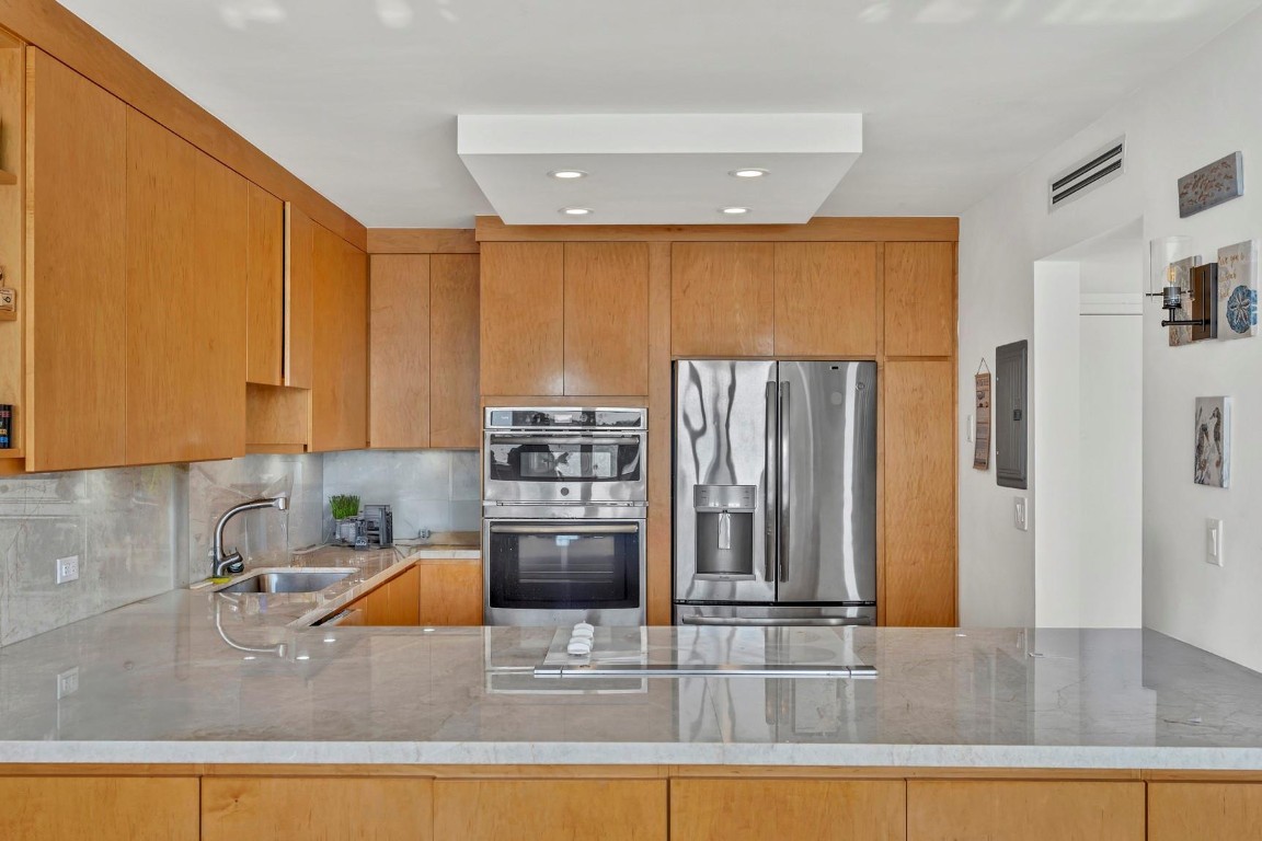 11930 N Bayshore #404, North Miami FL 33181