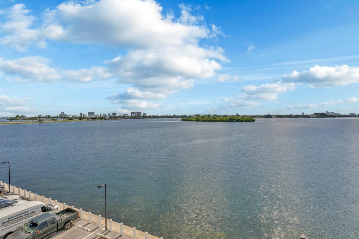 11930 N Bayshore #404, North Miami FL 33181