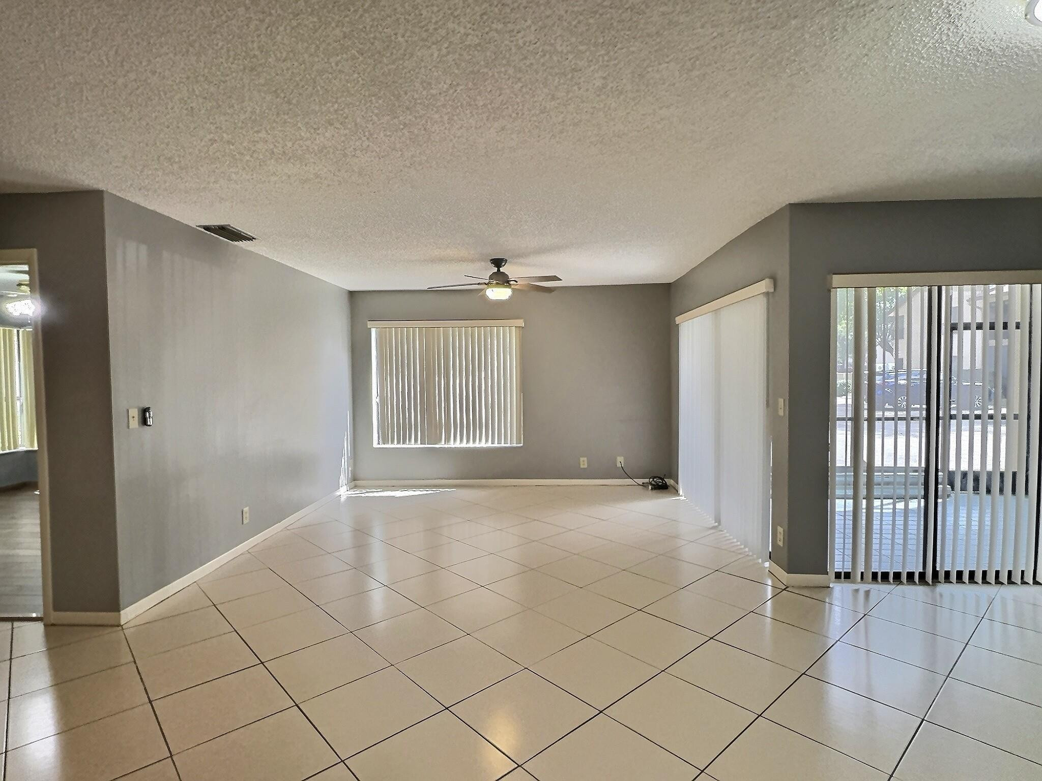 3831 Cocoplum #3592, Coconut Creek FL 33063