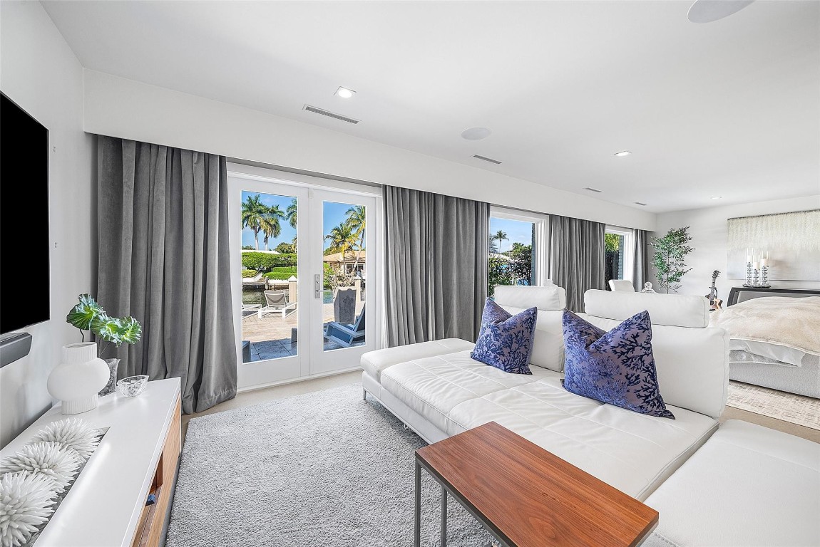 2855 NE 35th, Fort Lauderdale FL 33306