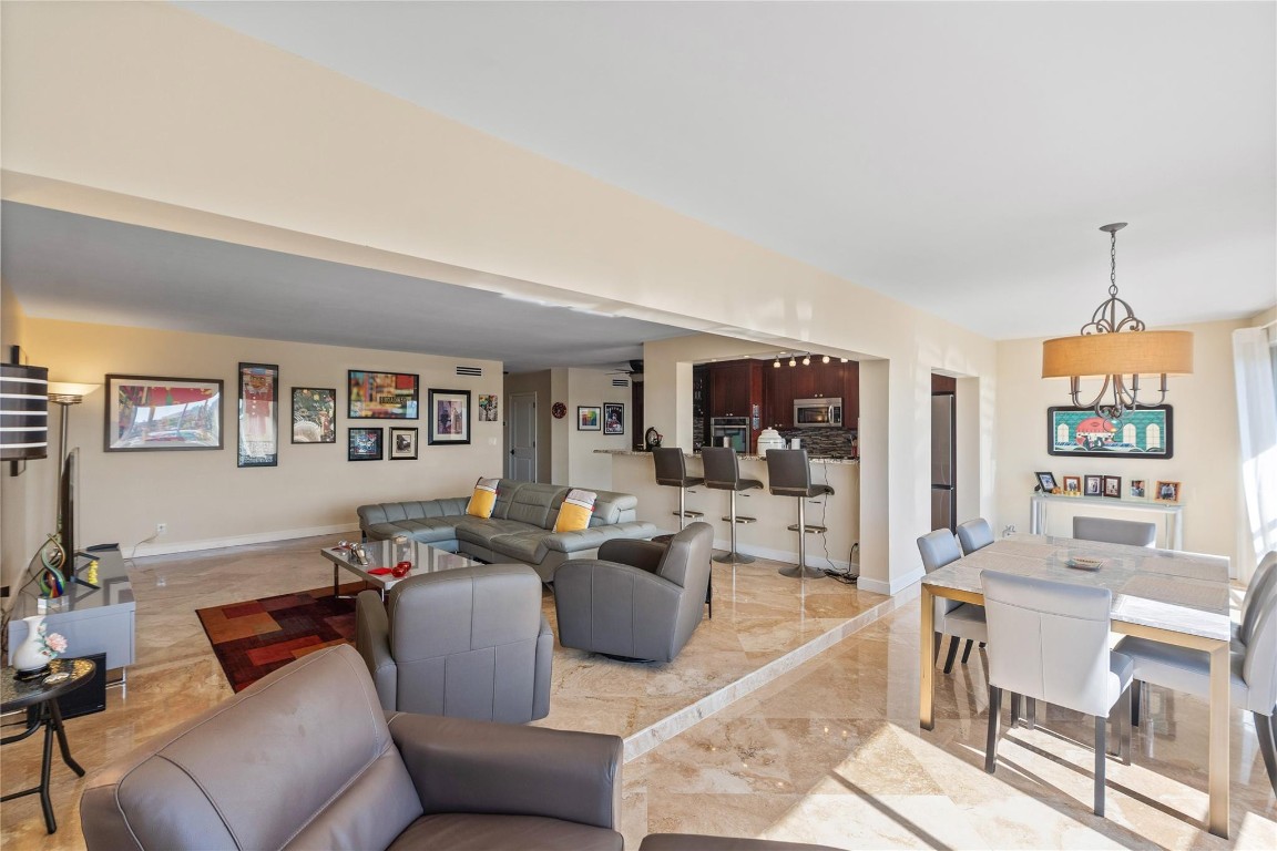 3050 NE 47th #606, Fort Lauderdale FL 33308