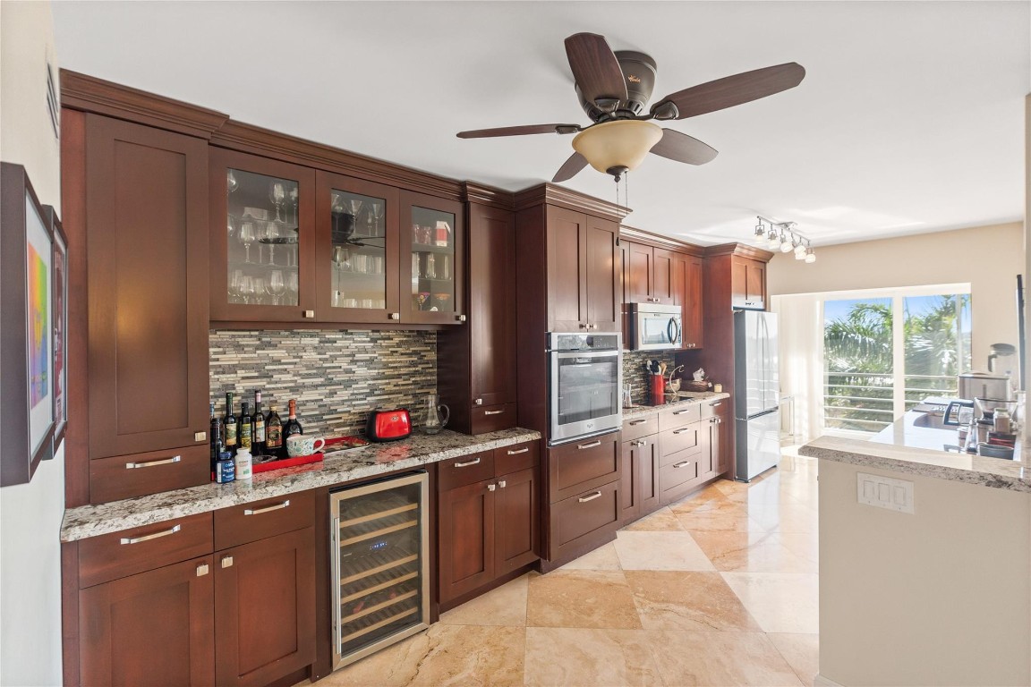 3050 NE 47th #606, Fort Lauderdale FL 33308