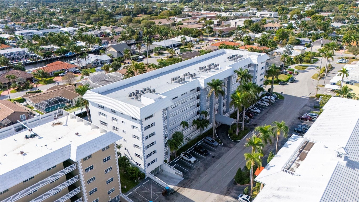 3050 NE 47th #606, Fort Lauderdale FL 33308