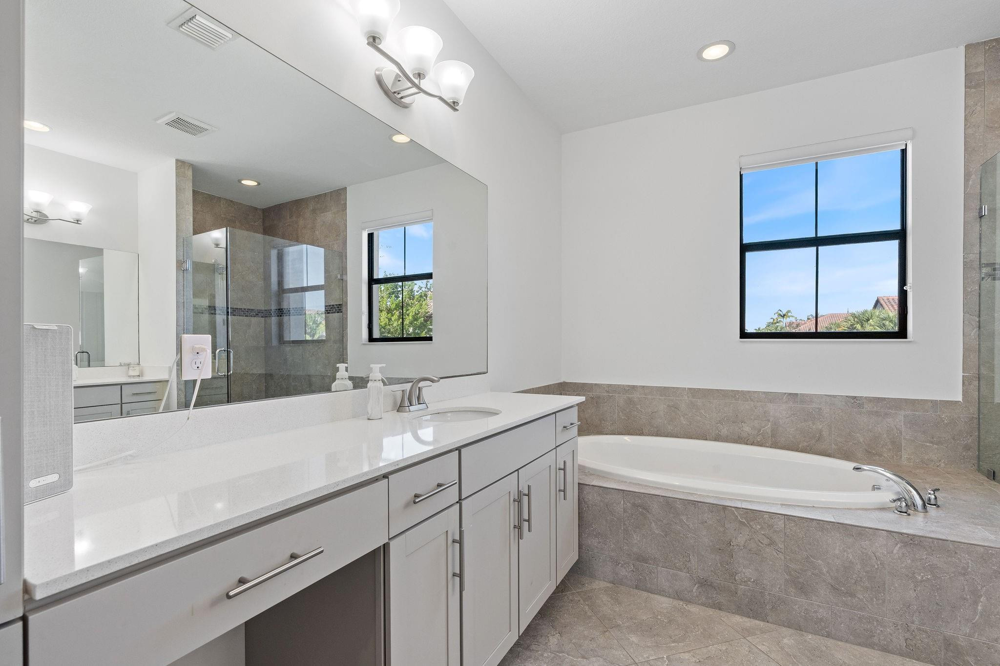 12512 NW 32 #3, Sunrise FL 33323