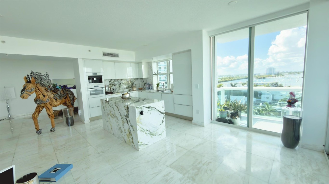 7910 Harbor Island #805, North Bay Village FL 33141