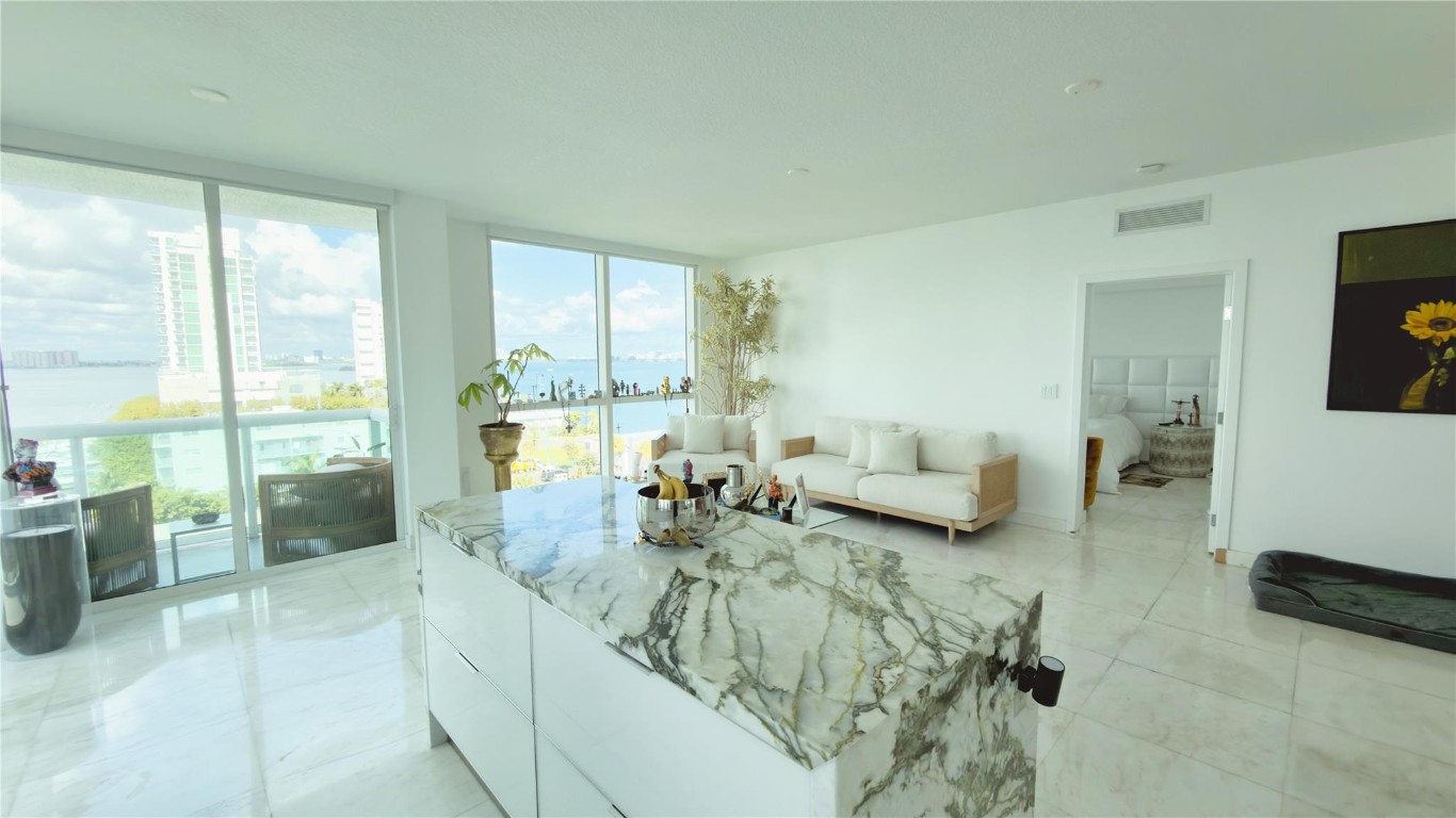 7910 Harbor Island #805, North Bay Village FL 33141
