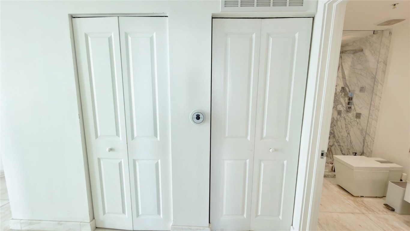7910 Harbor Island #805, North Bay Village FL 33141