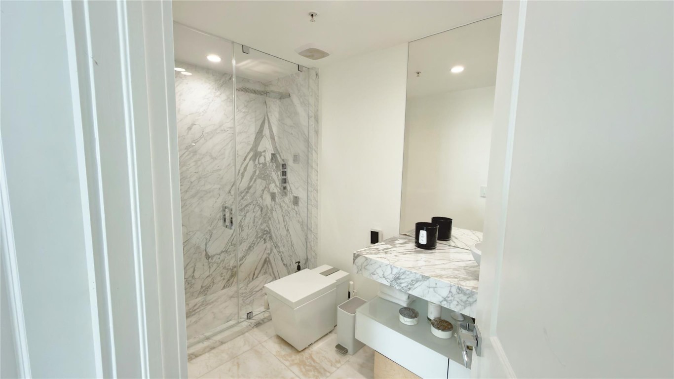 7910 Harbor Island #805, North Bay Village FL 33141