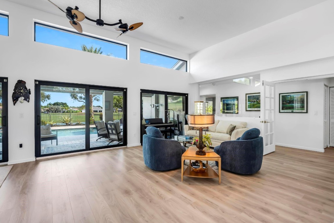 10851 Boca Woods, Boca Raton FL 33428