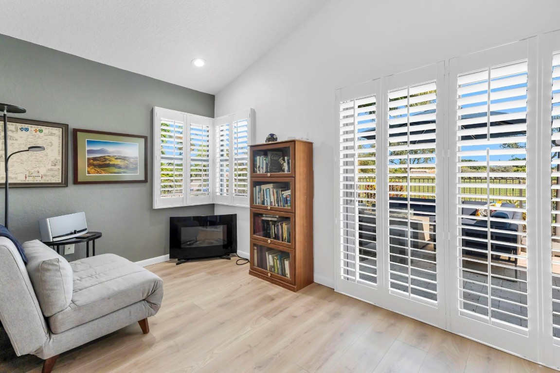 10851 Boca Woods, Boca Raton FL 33428