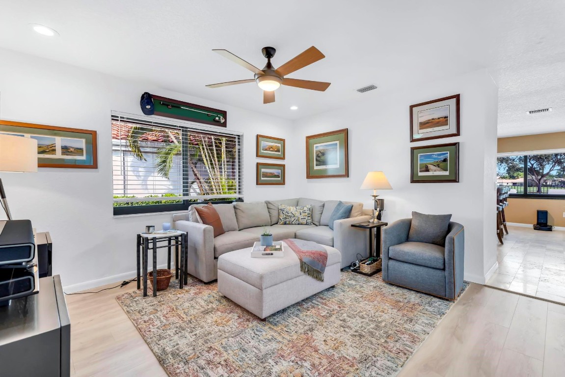 10851 Boca Woods, Boca Raton FL 33428
