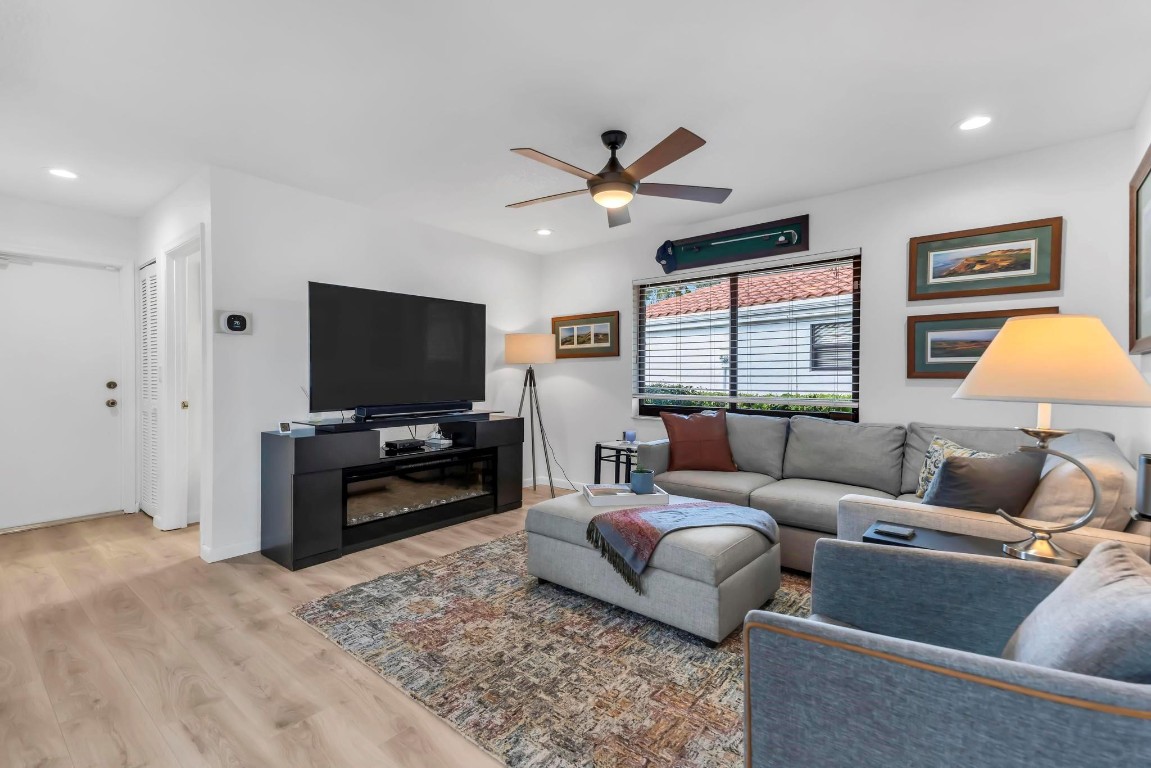 10851 Boca Woods, Boca Raton FL 33428